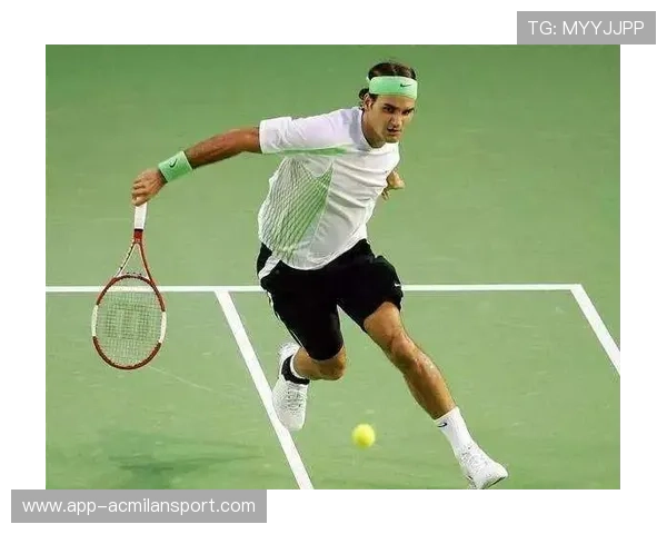 网球双反连线被叫作“金刚合体”得分技