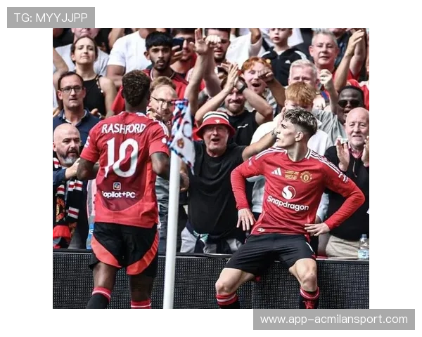 曼联调度球权节奏更快，加纳乔打门被门柱拒绝