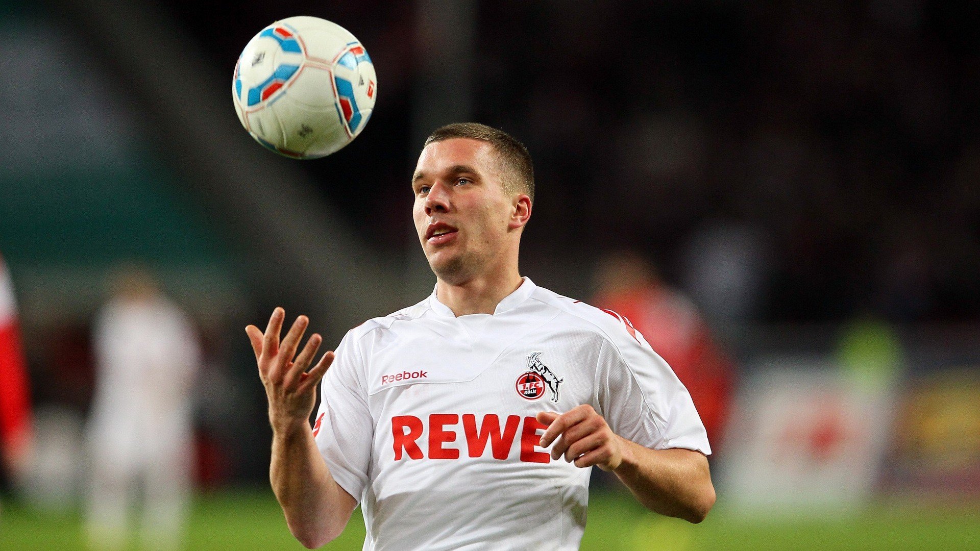 体育新闻中心上线体育内容智能生成与审核系统,搜一下体育新闻